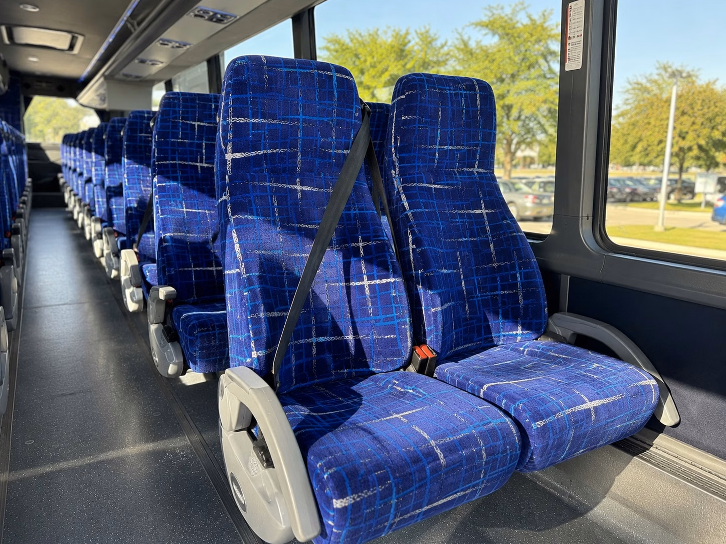 shuttling guests from bronx hotels and manhattan to your wedding day