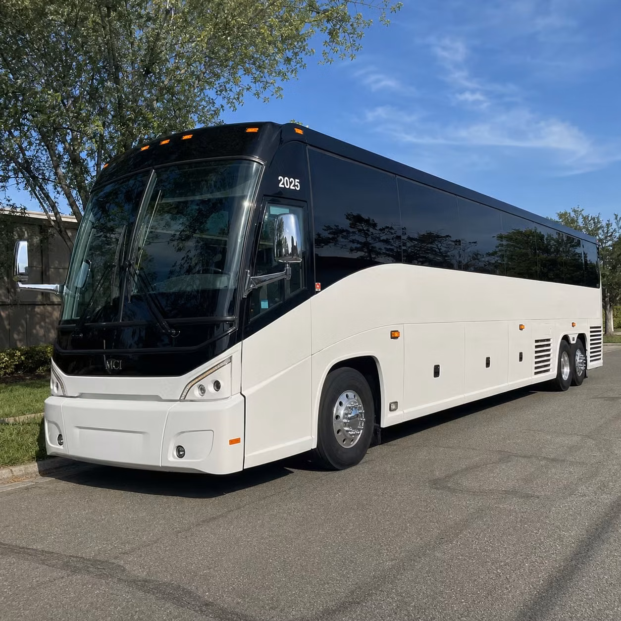 you can find and book long distance transportation in bronx and any nearby city